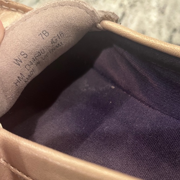 Cole Haan Champagne Loafers Size 7 - Picture 6 of 6